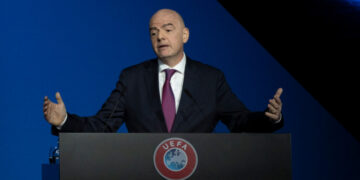 FIFA και ΠΟΥ για κορωνοϊό: Μαζί θα κερδίσουμε αυτόν τον δύσκολο αγώνα