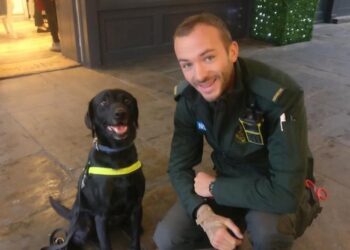 Κορονοϊός – Απίστευτο: Σπιτονοικοκυρά πέταξε έξω τον νοικάρη της που είναι διασώστης – Φοβήθηκε μην της μεταφέρει τον ιό!