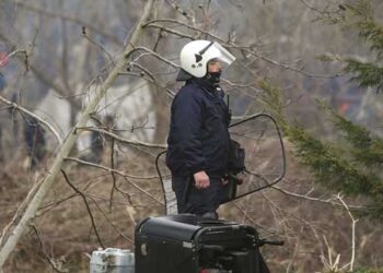 Αρκετοί αστυνομικοί από τη Δ. Μακεδονία στον Έβρο – Αρκετοί ζητούν εθελοντικά να πάνε στα σύνορα