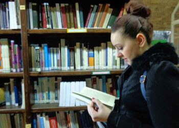 #μένουμε_σπίτι: Το e-ptolemeos.gr προτείνει 34 υπέροχα βιβλία για να διαβάσετε – Βγάλαμε από το συρτάρι τις βιβλιοπαρουσιάσεις της Μαρίας Φιλίππου: