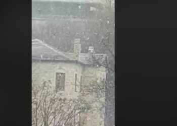 Πυκνή χιονόπτωση τώρα στο Νυμφαίο Φλώρινας