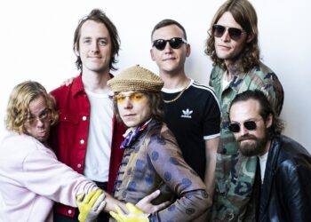 Η Μουσική Γωνιά του Μίλτου Ηλιάδη στο e-ptolemeos.gr  -Cage the Elephant – Cold Cold Cold