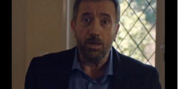 “Όσο ο ιός κυκλοφορεί έξω εγώ θα μείνω μέσα!”: Νέο σποτ για τον κορωνοϊό με τον Σπύρο Παπαδόπουλο (video του Υπουργείο Υγείας)