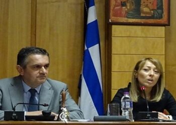 4.000 ολόσωμες στολές υψηλής προστασίας και 10.000 μάσκες ομόφωνα και δια περιφοράς από το περιφερειακό συμβούλιο για την ενίσχυση των Νοσοκομείων και του ΕΚΑΒ