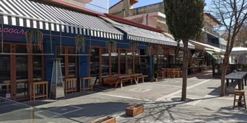 Κορωνοϊός: Σαββατιάτικη βόλτα στην Πτολεμαΐδα