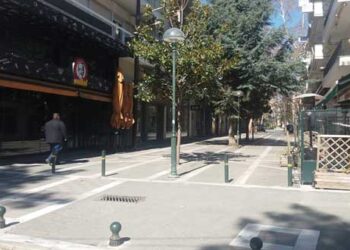 Κορονοϊός: Έως 90% πτώση σε όσα καταστήματα εστίασης λειτουργούν ακόμα στην Πτολεμαΐδα