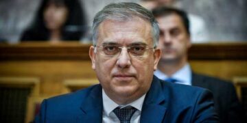 Κορωνοϊός – Θεοδωρικάκος:  Η άδεια ειδικού σκοπού στο Δημόσιο θα παρατείνεται αυτομάτως εφόσον παραταθούν τα μέτρα και τα σχολεία συνεχίσουν να είναι κλειστά