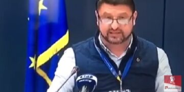 Ο Υφ. Νίκος Χαρδαλιάς για την ενίσχυση του Νοσοκομείου Καστοριάς – Όλα τα περιστατικά εκτός ΤΕΠ θα πηγαίνουν στα όμορα νοσοκομεία – Τι ανέφερε για το κλιμάκιο του ΕΟΔΥ (VIDEO)