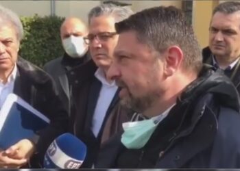 Χαρδαλιάς: Παράταση καραντίνας σε Δαμασκηνιά-Δραγασιά για μια εβδομάδα – Τι απάντησε για την Καστοριά και το ενδεχόμενο λήψης νέων μέτρων – Δηλώσεις και παρασκήνιο της σύσκεψης (VIDEO)
