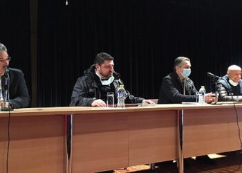 Ν. Χαρδαλιάς από Νεάπολη: “Βρισκόμαστε σε ένα Γολγοθά που όλοι οι έλληνες πρέπει να τον ανέβουμε χέρι – χέρι – Αυτή η μάχη θα κριθεί στην ατομική ευθύνη” – Οι χαιρετισμοί Κασαπίδη – Ζευκλή στη σύσκεψη για τα χωριά της καραντίνας (VIDEO)