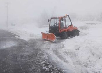ΤΩΡΑ: Η εικόνα του δρόμου στο δρόμο για Βλάστη – Πολύ χιόνι (VIDEO)
