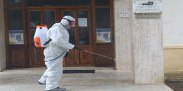 Απολυμάνσεις σε κοινόχρηστους χώρους στην Πτολεμαΐδα πραγματοποίησε ο Δήμος Εορδαίας
