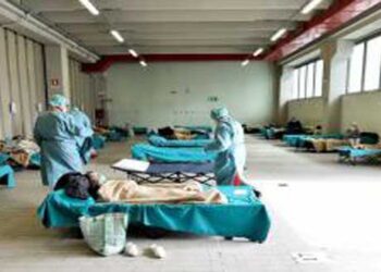 Και πεθαίνουν ολομόναχοι… Της Χριστιάννας Λούπα