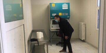 Μαμάτσειο: Έφτασε το μηχάνημα στο εργαστήριο μοριακών αναλύσεων που θα εξετάζει δείγματα για κορωνοϊο