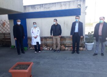 Ταχύτατη εγκατάσταση  ανελκόμενου  καθίσματος στην αυτόνομη είσοδο  της Νεφρολογικής κλινικής του Μποδοσάκειου Νοσοκομείου Πτολεμαΐδας,  από την Περιφέρεια Δυτικής Μακεδονίας –  Γίνονται ενέργειες για προσθήκη προστατευτικού κελύφους