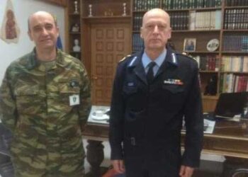 Εθιμοτυπική επίσκεψη του Περιφερειακού Διοικητή της Πυροσβεστικής στον Διοικητή της 9ης Μ/Π Ταξιαρχίας
