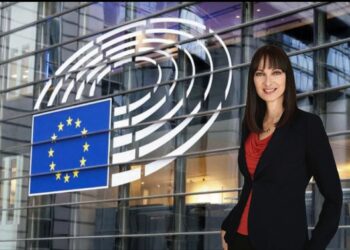 Έλενα Κουντουρά προς Κομισιόν: «Αναλάβετε πρωτοβουλίες για την προστασία των γυναικών, παιδιών και ηλικιωμένων, θυμάτων ενδοοικογενειακής βίας κατά τη διάρκεια της πανδημίας»-Δελτίο Τύπου