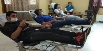 Σε εξέλιξη η εθελοντική αιμοδοσία πολιτών από τη “Σταγόνα Ελπίδας” στον Ελλήσποντο