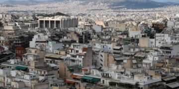 Προστασία πρώτης κατοικίας: «Κλείδωσε» η παράταση έπειτα από ολονύκτιες διαβουλεύσεις