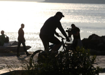 Απαγόρευση κυκλοφορίας: Αρχές Μαΐου ξεκινάει η σταδιακή άρση των μέτρων