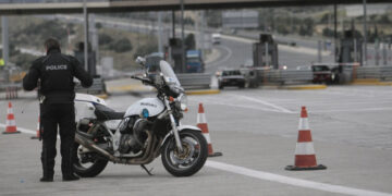 Απαγόρευση κυκλοφορίας: Drones, κιάλια νυχτερινής όρασης και έλεγχοι στα διόδια – Τα μέτρα και τα τσουχτερά πρόστιμα