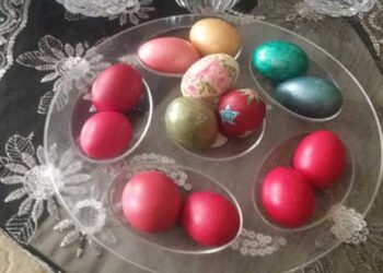 Πτολεμαΐδα: Γέμισε το facebook με όμορφες φωτογραφίες από βαμμένα πασχαλινά αυγά και τσουρέκια!