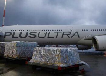 Η ΔΕΗ διαψεύδει τις φήμες για “έξτρα χαράτσι” για τη δωρεά στο ΕΣΥ