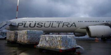 Η ΔΕΗ διαψεύδει τις φήμες για “έξτρα χαράτσι” για τη δωρεά στο ΕΣΥ