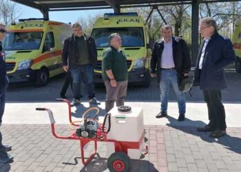 Κορωνοϊός: Έμπρακτη στήριξη του Δήμου Κοζάνης στο ΕΚΑΒ – Δωρεά μηχανήματος απολύμανσης