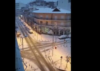 ΤΩΡΑ: VIDEO αναγνώστη από την περιοχή λαϊκής αγοράς στην Πτολεμαΐδα