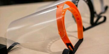 Το ΕΠΑΛ Καστοριάς παράγει προστατευτικές μάσκες με τη χρήση 3D εκτυπωτή