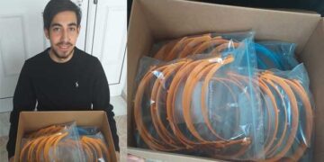 16χρονος μαθητής από τον Κρόκο Κοζάνης εκτύπωσε τρισδιάστατα 30 προστατευτικές μάσκες – Τις έστειλε στο Υπουργείο Υγείας για να δοθούν σε νοσοκομεία στη μάχη κατά του κορωνοϊού