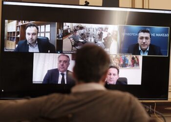 Μητσοτάκης: “Ο Απρίλιος θα είναι ένας κρίσιμος μήνας” – Και αυστηρότερα μέτρα αν χρειαστεί