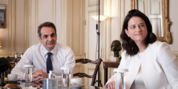 Κορωνοϊός: Το τελικό σχέδιο για τα σχολεία -Πότε ανοίγουν Λύκεια-Γυμνάσια και πότε τα Δημοτικά, με αντισηπτικά και μονά θρανία