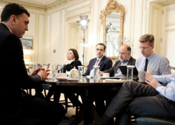 Αρση μέτρων από 4 Μαΐου: Ετσι θα βγούμε από την καραντίνα, όλο το προσχέδιο -Πότε ανοίγουν καταστήματα, τι θα γίνει με τα σχολεία