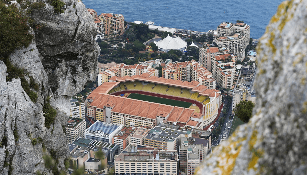 Περιήγηση σε γεωγραφικά… παράδοξα του ποδοσφαίρου, με άγνωστες ιστορίες