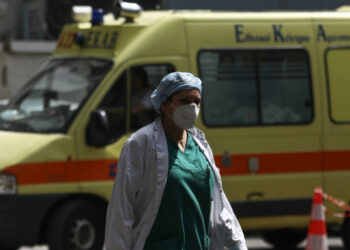 Κορωνοϊός: Τους 128 έφτασαν οι νεκροί στην Ελλάδα -Κατέληξε 59χρονη στο ΑΧΕΠΑ