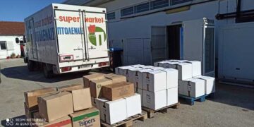 “ΠΤΟΛΕΜΑΪΣ ΕΠΕ”: Μεγάλη ποσότητα από δέματα με τρόφιμα και είδη πρώτης ανάγκης για οικογένειες της πόλης