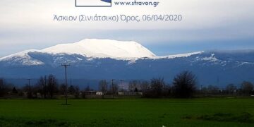 Σημερινή φωτογραφική άποψη του όρους Σινιάτσικο (2111μ) από την πόλη της Πτολεμαΐδας