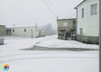 Αρκετό χιόνι και στο Σκλήθρο Φλώρινας -VIDEO αναγνώστη