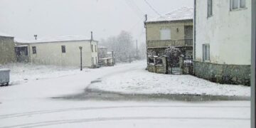 Αρκετό χιόνι και στο Σκλήθρο Φλώρινας -VIDEO αναγνώστη