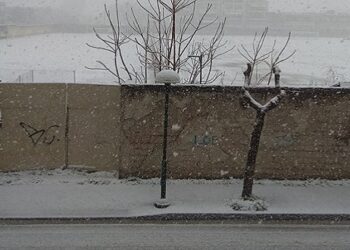 Νέο VIDEO από τη χιονόπτωση στην Πτολεμαΐδα – Το έστρωσε για τα καλά και …συνεχίζει!