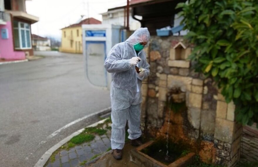 Έλεγχοι πόσιμου νερού στη Μεσοποταμία από τη ΔΕΥΑΚ – Διαρκής φροντίδα του Δήμου Καστοριάς για τη διασφάλιση της δημόσιας υγείας