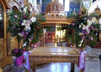 Όμορφα στολισμένοι επιτάφιοι από εκκλησίες της Δυτικής Μακεδονίας