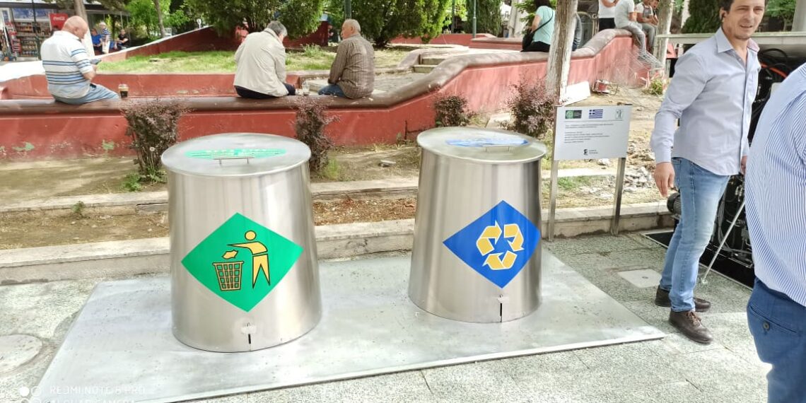 Ολοκληρώνεται η τοποθέτηση υπόγειων κάδων στην Πτολεμαΐδα- Επίδειξη λειτουργίας στους εργαζόμενους καθαριότητας