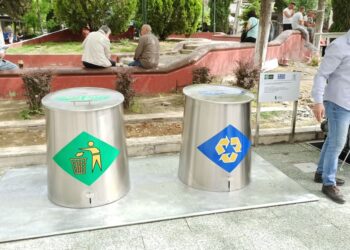Ολοκληρώνεται η τοποθέτηση υπόγειων κάδων στην Πτολεμαΐδα- Επίδειξη λειτουργίας στους εργαζόμενους καθαριότητας