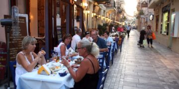 Κυριάκος Μητσοτάκης: Ανακοινώνει νέο πακέτο για εργαζόμενους και επιχειρήσεις: Οι 6+1 παρεμβάσεις