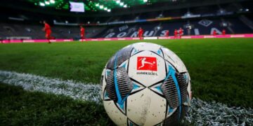 Παίζοντας μπάλα εν μέσω κορωνοϊού