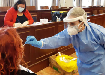 Προληπτικός δειγματοληπτικός Έλεγχος σε εργαζόμενους του Δήμου Γρεβενών για τον Covid-19 από κινητή ομάδα του ΕΟΔΥ