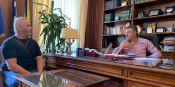 Υπάλληλος του Δήμου Γρεβενών βρήκε και παρέδωσε πορτοφόλι